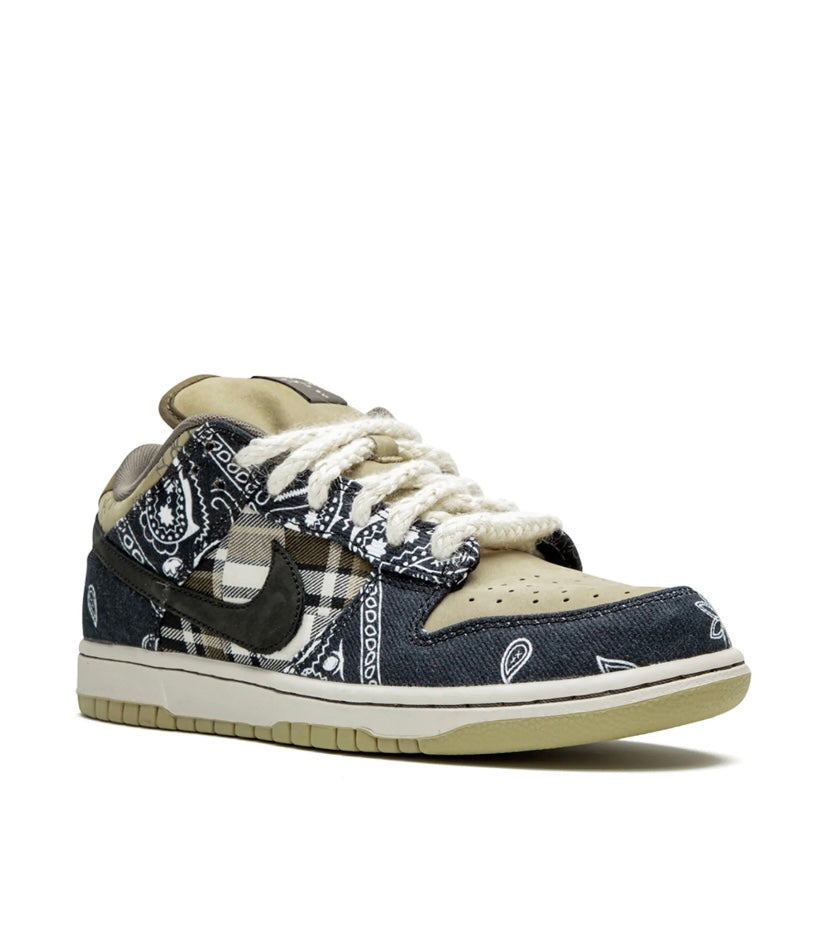 Nike x Travis Scott SB Dunk Low